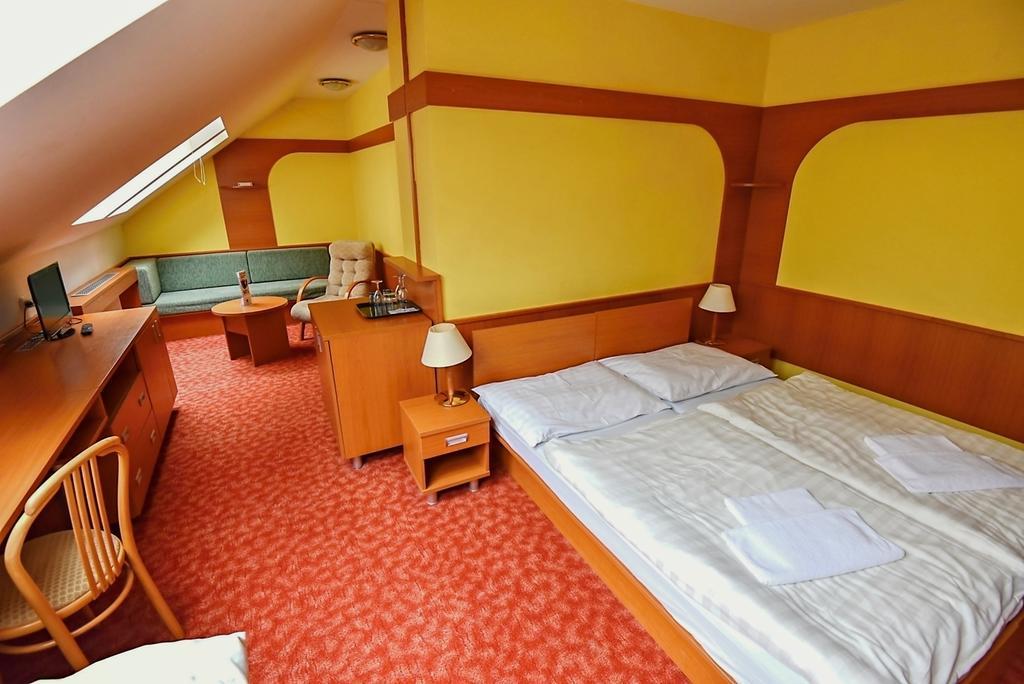 Hotel Prosper Čeladná Extérieur photo
